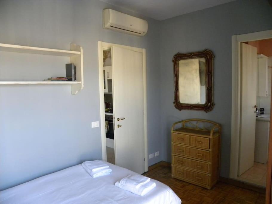 Bright Apt With Views And Terrace فلورنس المظهر الخارجي الصورة
