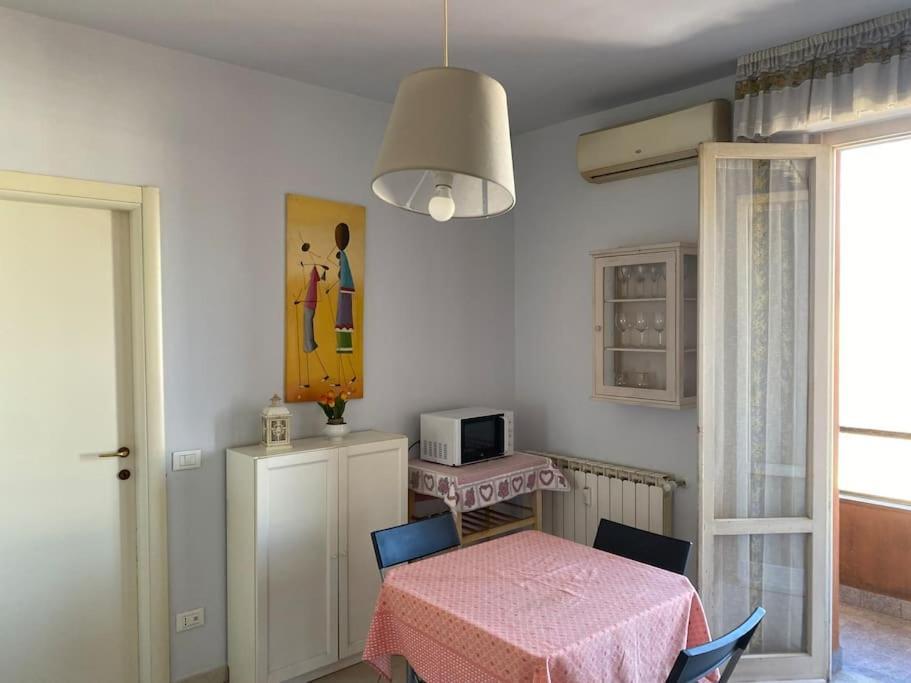 Bright Apt With Views And Terrace فلورنس المظهر الخارجي الصورة